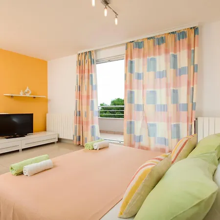 And Mlikota * Promajna