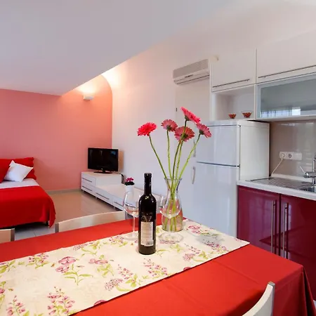 Daire And Mlikota Promajna